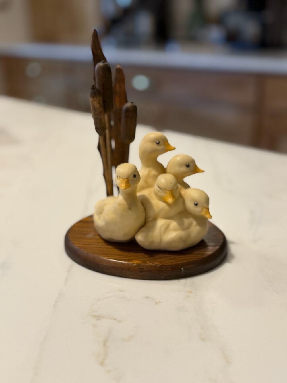 Vtg Ceramic Ducklings Holland Mold Porcelain Hand Painted Wooden Base Cute